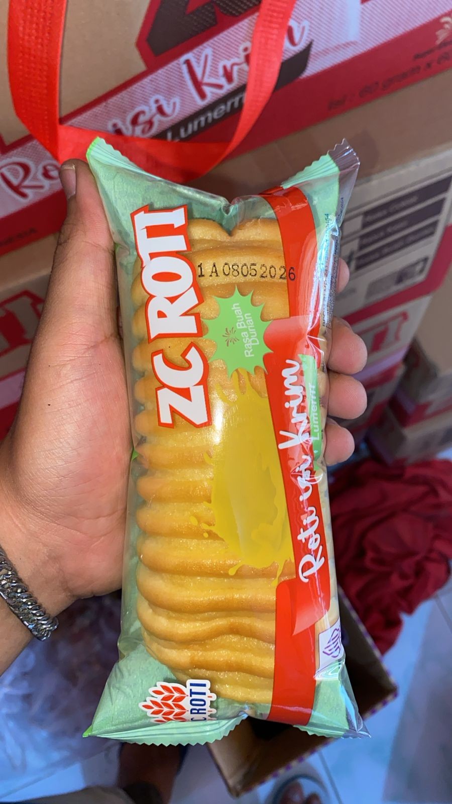 榴莲奶味面包